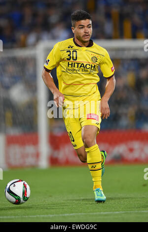 Hitachi Kashiwa Stadium, Chiba, Giappone. Il 23 giugno, 2015. Cristiano (Reysol), 23 giugno 2015 - Calcio /Soccer : 2015 J1 League 1 stadio match tra Kashiwa Reysol 1-0 Gamba Osaka a Hitachi Kashiwa Stadium, Chiba, Giappone. © AFLO/Alamy Live News Foto Stock