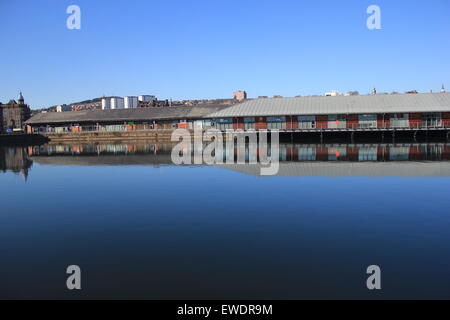 Dundee city quay in un giorno chiaro Foto Stock