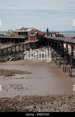 Immagine editoriale di Birnbeck Pier in Weston Super-Mare. Sul Patrimonio Nazionale a rischio registrati Foto Stock