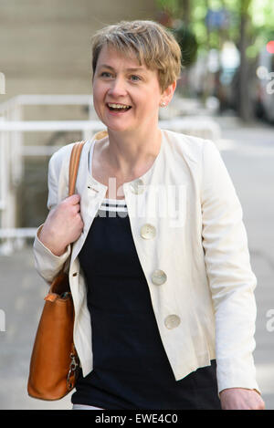 Yvette Cooper alla leadership laburista il dibattito in sede di Fabian conferenza estiva 2015 il 06/06/2015 Foto Stock