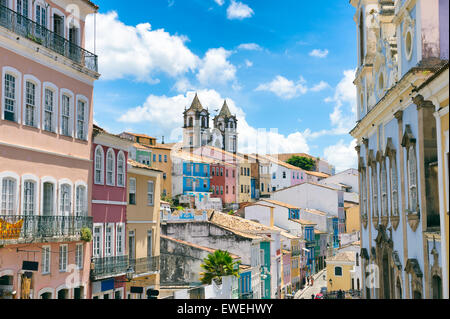 L'immagine vista da cartolina il coloniale skyline del centro storico di Pelourinho a Salvador de Bahia, Brasile Foto Stock