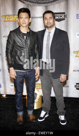 John Cho e Kal Penn a Spike TV 'Scream Awards 2011" tenutasi presso la Universal Sudios Backlot in città universale. Foto Stock