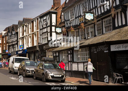 Regno Unito, Inghilterra, Shropshire, Bridgnorth, High Street, Swan Inn, struttura di legno pub Foto Stock