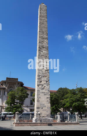 Costantino obelisco nell'Ippodromo di Costantinopoli, Istanbul, Turchia. Foto Stock