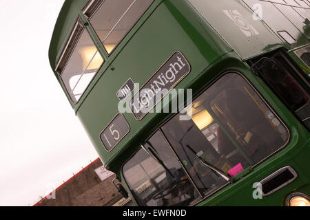 Vintage antichi verde Double Decker Bus MPTE Liverpool Foto Stock