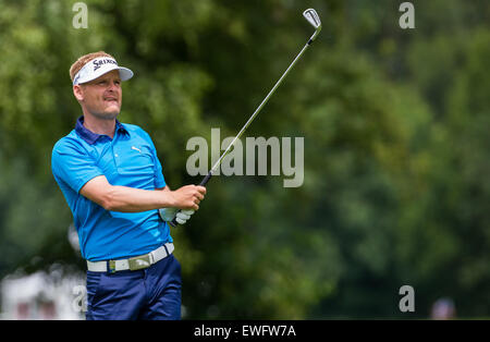 Eichenried, Germania. Il 25 giugno, 2015. Soren Kjeldsen della Danimarca in azione al tour europeo di torneo di golf in Eichenried, Germania, 25 giugno 2015. Foto: MARC MUELLER/dpa/Alamy Live News Foto Stock