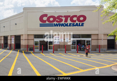 Costco Wholesale superstore in Manassas, Virginia, Stati Uniti d'America Foto Stock