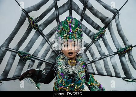 Bambini al Carnevale di Moda di Jember a Jember, Indonesia Foto Stock