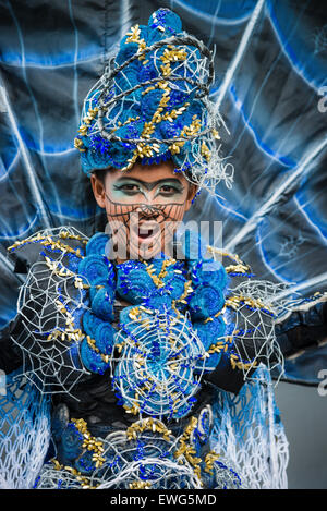 Bambini al Carnevale di Moda di Jember a Jember, Indonesia Foto Stock