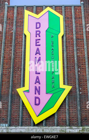 Dreamland piacere Ingresso Parco segno Margate Kent England Regno Unito Foto Stock