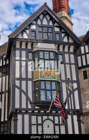 Liberty department store in Regent Street, basato nel West End quartiere dello shopping del centro di Londra Foto Stock