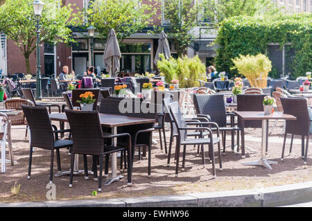 I tavoli fuori ristoranti a L'Aia, Paesi Bassi Foto Stock