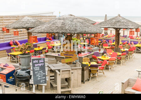 Ristorante esterno a Scheveningen strand Foto Stock