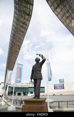 Whittle Arch in luogo del millennio Coventry city centre Foto Stock