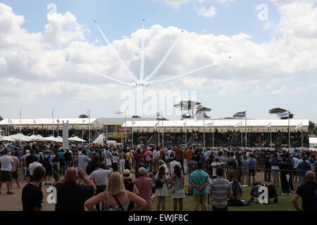 Goodwood, West Sussex, Regno Unito. Il 27 giugno, 2015. Le frecce rosse a Goodwood Festival della velocità, Goodwood, REGNO UNITO, 27 Giugno 2015: Credito Rally-Pics.com/Alamy Live News Foto Stock