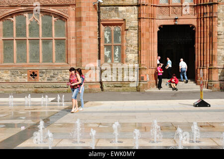 La Guildhall in Derry, County Londonderry, Irlanda del Nord. Regno Unito Foto Stock