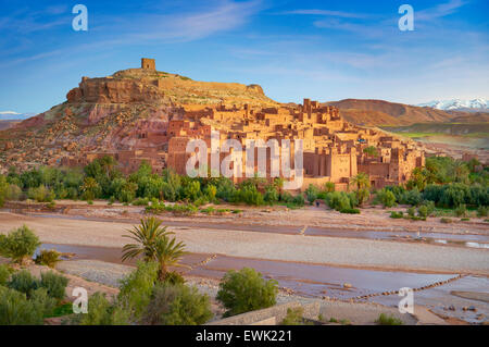 Vista di Ait Benhaddou Kasbah, Marocco, Africa Foto Stock