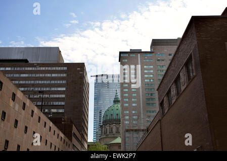 La vecchia Montreal Downtown architettura urbana waterfront Foto Stock