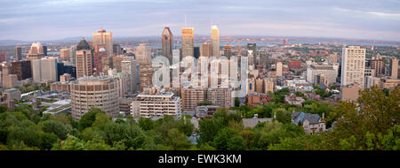 Foto panoramica della città di Montreal fron Mount Royal Foto Stock