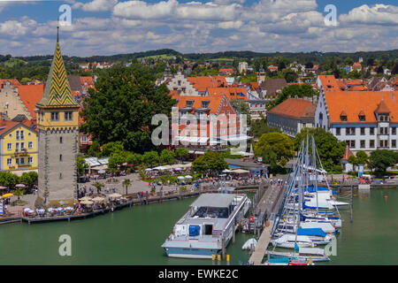 Vecchio faro, Mangturm o Mangenturm, porto, il lago di Costanza, Lindau, Svevia, Baviera, Germania, Europa Foto Stock