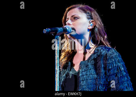 Grugliasco, Italia. 27 Luglio, 2015. ritratto di Nali durante la performance live a gru Village Credit: Edoardo Nicolino/Alamy Live News Foto Stock