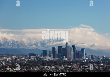 Una vista del centro cittadino di Los Angeles dal Baldwin Hills si affacciano. Foto Stock