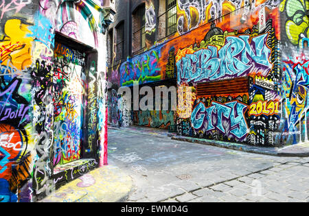 Australia, Melbourne, murales graffiti nel famoso Hosier Lane nel centro della città Foto Stock