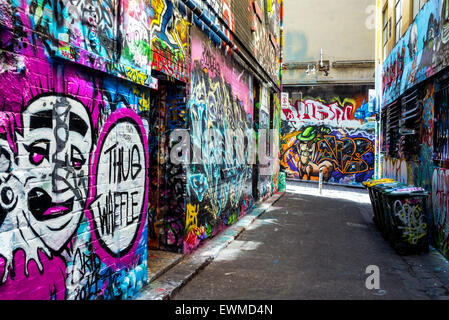 Australia, Melbourne, murales graffiti nel famoso Hosier Lane nel centro della città Foto Stock