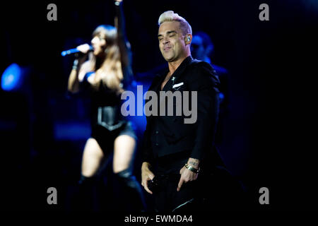 Robbie Williams esegue live at Pinkpop Festival 2015 in Paesi Bassi © Roberto Finizio Foto Stock