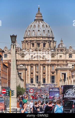 Città del Vaticano, il palazzo apostolico è la residenza ufficiale del Papa, che si trova nella Città del Vaticano Foto Stock