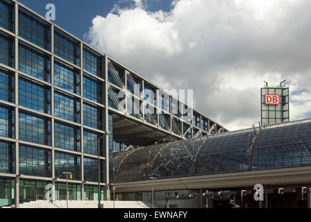 Nuova stazione ferroviaria principale Lehrter Berlin Germania Europa Foto Stock