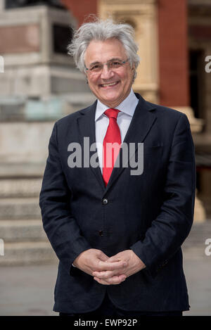 Photocall per promuovere Classic FM VE del giorno a 70 concerto che si svolge presso la Royal Albert Hall di domenica 10 maggio 2015. Dotato di: Giovanni Suchet dove: Londra, Regno Unito quando: 27 Apr 2015 Foto Stock