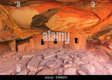 Caduto il tetto rovina, Indiano rovine nel North Fork di Mule Canyon Cedar Mesa, Utah, Stati Uniti d'America. Foto Stock