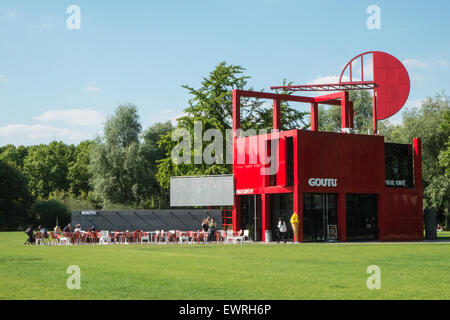 Il Parc de la Villette,scienza e culturale zona,distretto, inclusa la Città della Scienza e dell'industria,giardino,follies,concerti. Foto Stock