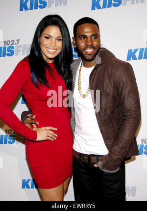 Jordin Sparks e Jason Derulo al KIIS FM Jingle della sfera 2012 Foto Stock