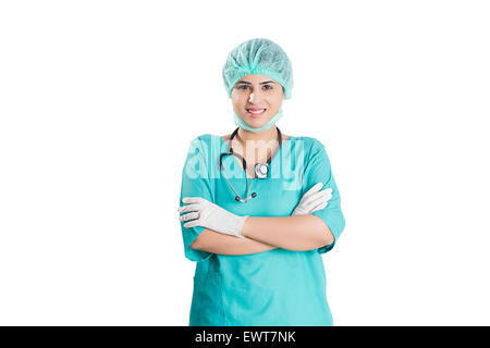 1 donna indiana medico chirurgo pongono permanente Foto Stock