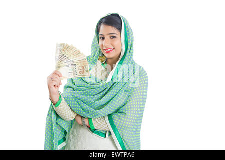 1 indian donna musulmana che mostra di denaro Foto Stock