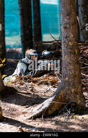 Il paintball sniper pronto per le riprese Foto Stock