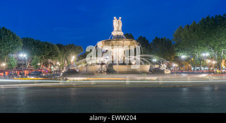 La Rotonde fontana - la rotatoria centrale in Aix-en-Provence, Francia, Foto Stock
