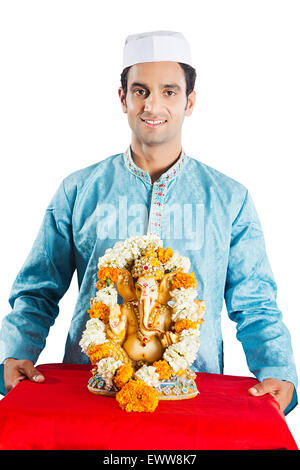 1 indian Marathi uomo Ganpat culto di scultura Foto Stock