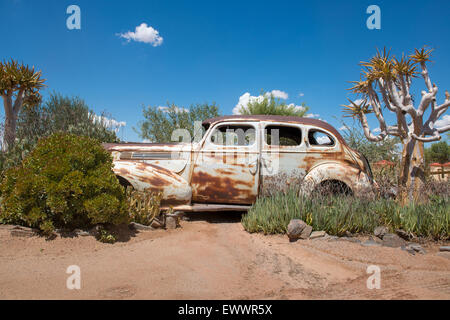 Canon Roadhouse, Namibia, Africa - abbandonato, arrugginita auto nel deserto Foto Stock