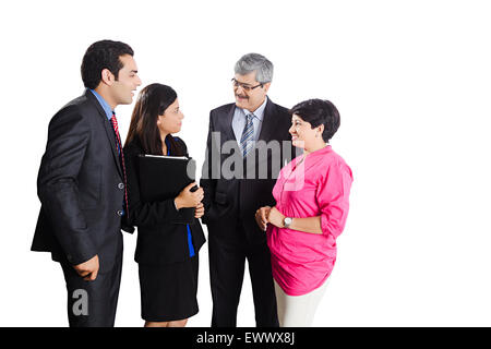 4 Indian business partner Discussione Foto Stock