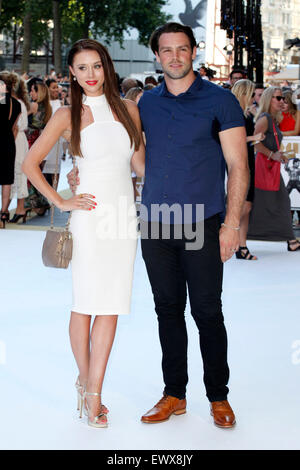 Londra. Il 30 giugno, 2015. Unà Healy e Ben Foden frequentando il 'Magic Mike XXL' premiere del film a Vue West End il 30 giugno 2015 a Londra./picture alliance © dpa/Alamy Live News Foto Stock