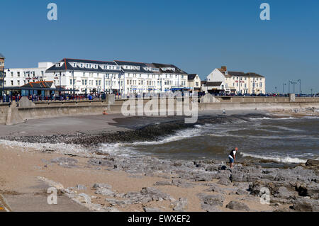 Lungomare spiaggia o asfalto Beach, Porthcawl, Wales, Regno Unito. Foto Stock