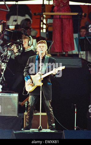 John Lennon borsa di studio concerto tenutosi al Pier Head, Liverpool. Sabato 5 maggio 1990. Randy Travis Foto Stock