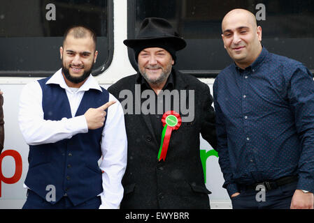 George Galloway di campagna elettorale in Bradford West, sulle elezioni generali giorno 2015. Foto Stock