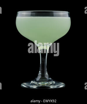 Verde cocktail fantasma isolato su sfondo nero Foto Stock