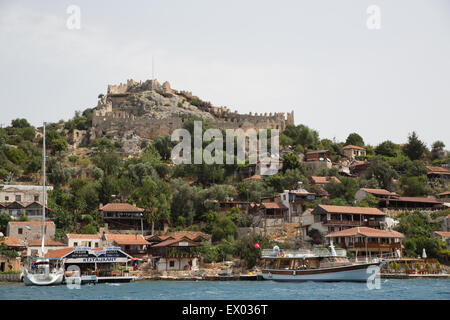 Castello e waterfront a Kalekoy, Via Licia, Kalekoy, Demre, Simena, Turchia Foto Stock