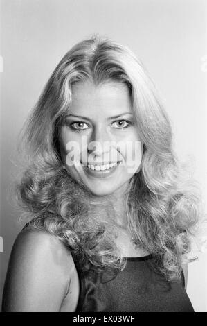 Dagmar Winkler, Miss Germania Miss Mondo rivali, foto-chiamata sul Daily Mirror Studios di Londra, 11 novembre 1977. Foto Stock