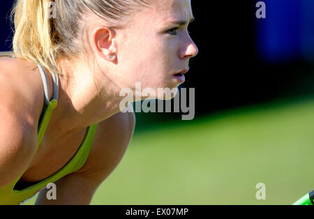 Camila Giorgi (Italia) giocando il Aegon International a Eastbourne, 2015 Foto Stock